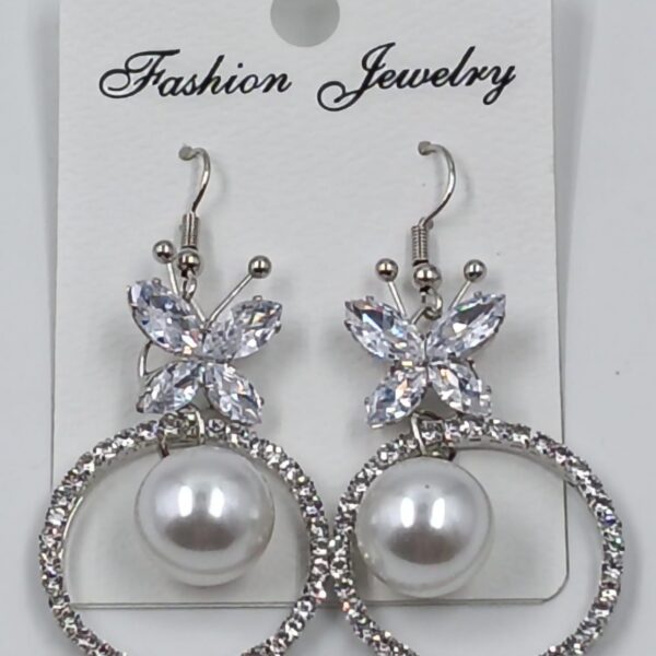 Opulent Pearl Radiance Drop Earrings