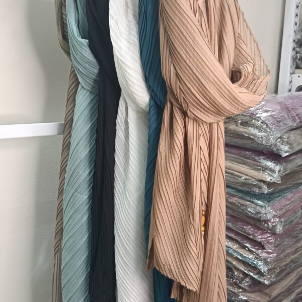 4 Color - Pleated Breeze Tassel Hijab (90x185 cm )