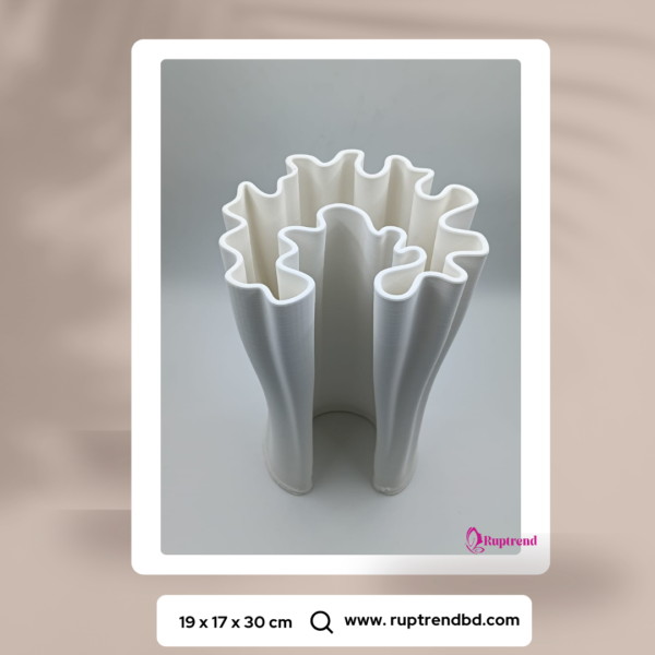 Aural Wave Sculpt Vase